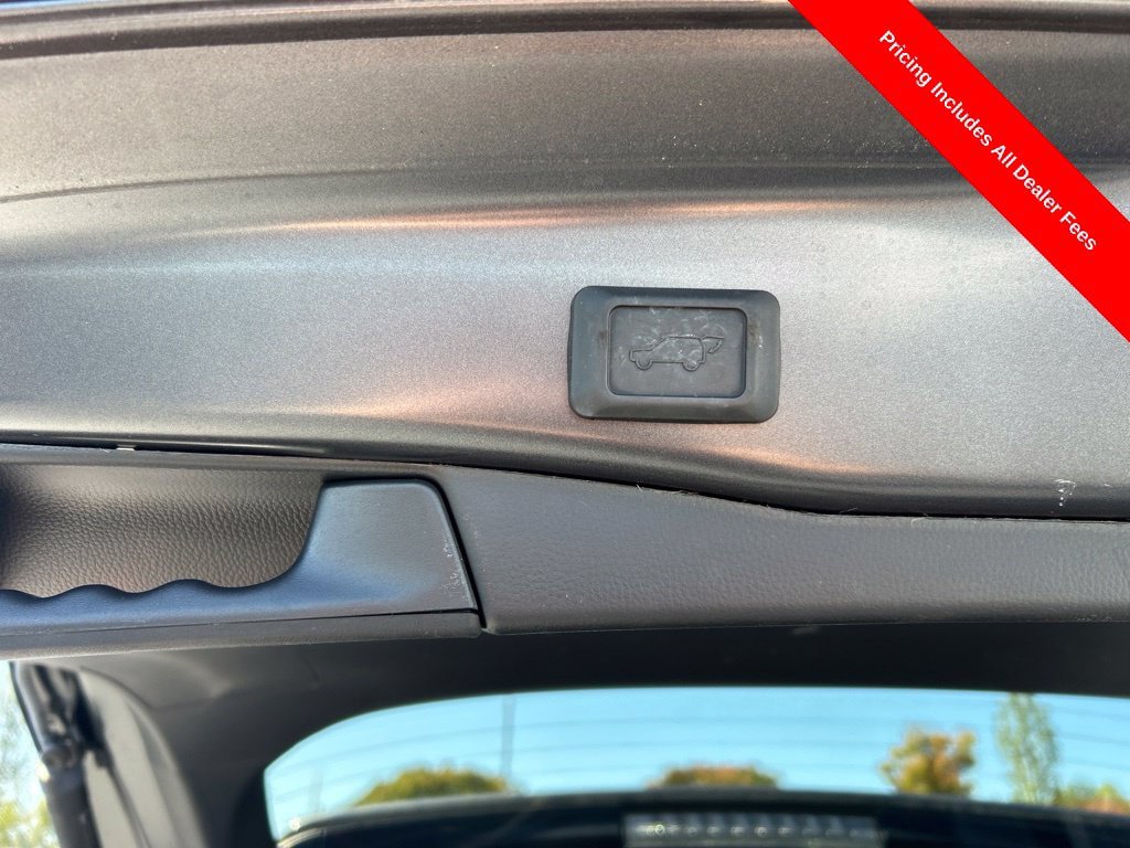 Used 2023 Toyota RAV4 XLE w/ Convenience Package FWD image 15
