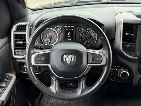 Used 2023 RAM 1500 4x4 Crew Cab image 17