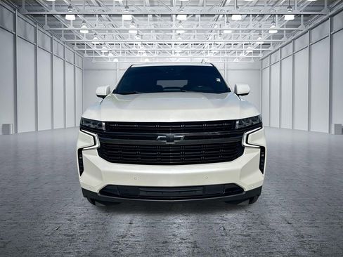 Used 2022 Chevrolet Suburban RST image 2