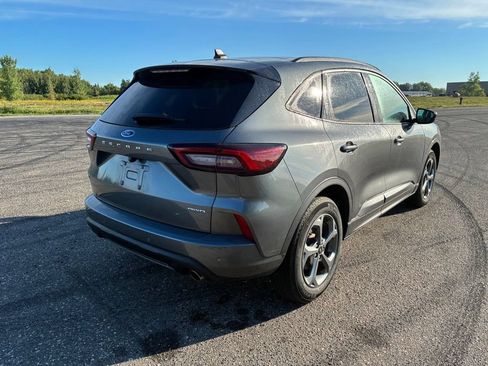 Used 2024 Ford Escape ST-Line w/ Tech Pack #1 AWD/4WD image 8