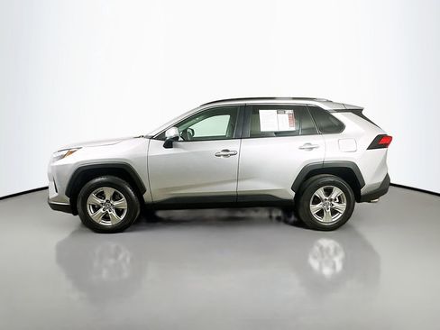 Used 2024 Toyota RAV4 XLE AWD/4WD image 5
