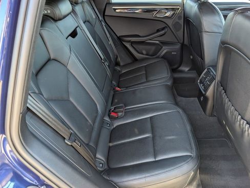Used 2024 Porsche Macan image 7