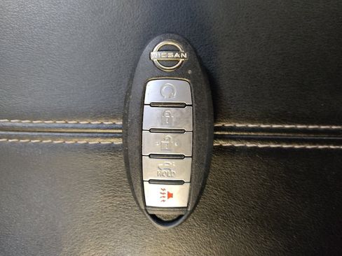 Used 2023 Nissan Altima 2.5 SV w/ SV Premium Package FWD image 32