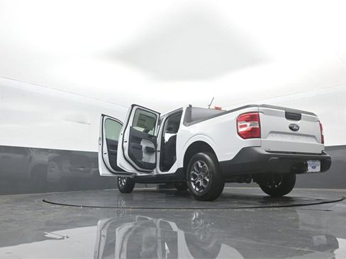 New 2025 Ford Maverick XLT image 44