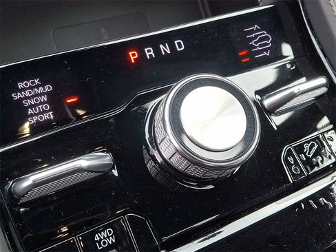 Used 2022 Jeep Grand Cherokee Summit image 12