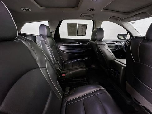 Used 2021 Buick Enclave Avenir w/ Avenir Technology Package image 30