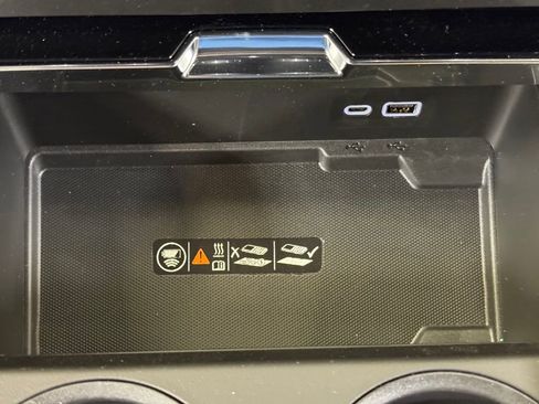 New 2026 GMC Yukon XL Denali w/ Advanced Technology Package image 38