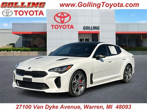 Used 2021 Kia Stinger GT2 image 1