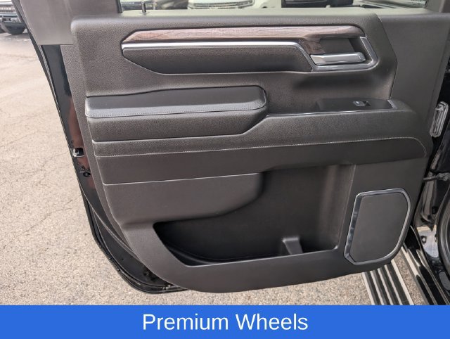 Used 2024 Chevrolet Silverado 2500 LTZ w/ LTZ Plus Package AWD/4WD image 12
