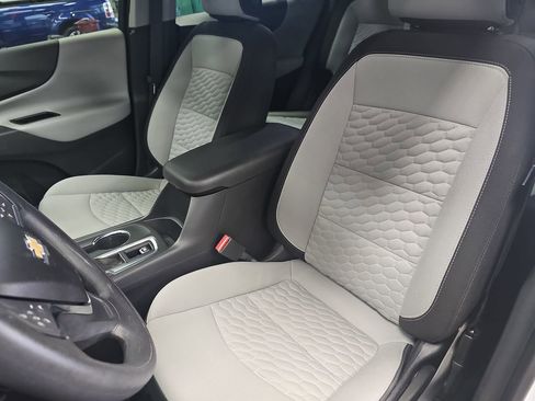 Used 2020 Chevrolet Equinox LS FWD image 14