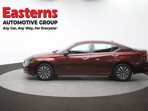 Used 2024 Nissan Altima 2.5 SV w/ SV Premium Package AWD/4WD image 55