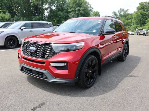Used 2020 Ford Explorer ST w/ ST Street Pack AWD/4WD image 3