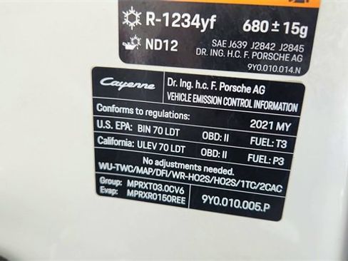 Used 2021 Porsche Cayenne Base image 61