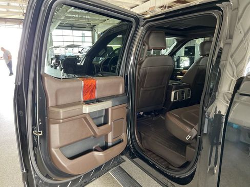 Used 2015 Ford F150 King Ranch w/ Equipment Group 601A Luxury AWD/4WD image 13