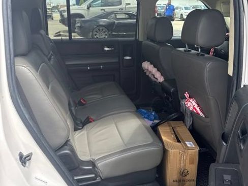 Used 2019 Ford Flex SEL w/ Equipment Group 202A FWD image 9
