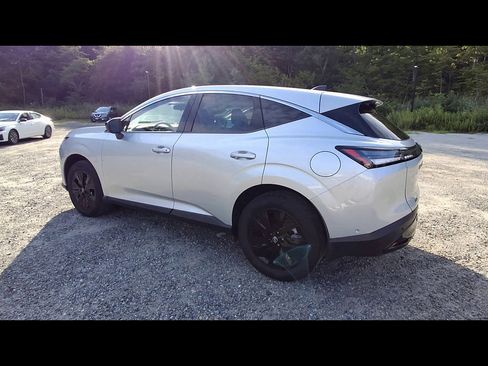 Certified 2025 Nissan Murano SV w/ Cargo Package AWD/4WD image 6