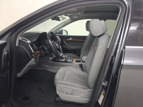 Used 2022 Audi Q5 2.0T Premium Plus w/ Premium Plus Package AWD/4WD image 5