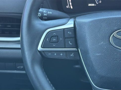 Used 2024 Toyota Grand Highlander XLE image 20