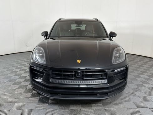 Certified 2024 Porsche Macan AWD/4WD image 7