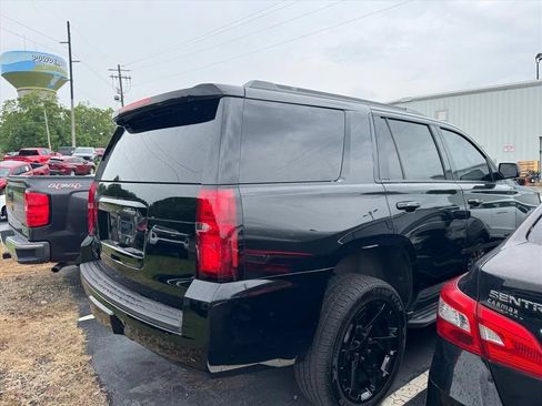 Used 2016 Chevrolet Tahoe LT w/ Luxury Package RWD image 6