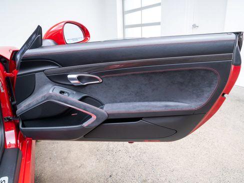 Used 2016 Porsche Boxster GTS RWD image 24
