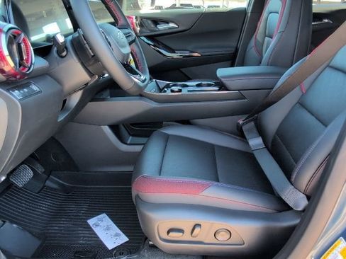 New 2026 Chevrolet Equinox RS w/ LPO, Floor Liner Package FWD image 12