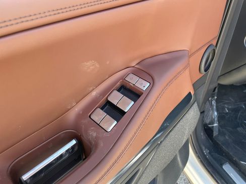 New 2026 Lincoln Navigator Reserve AWD/4WD image 14