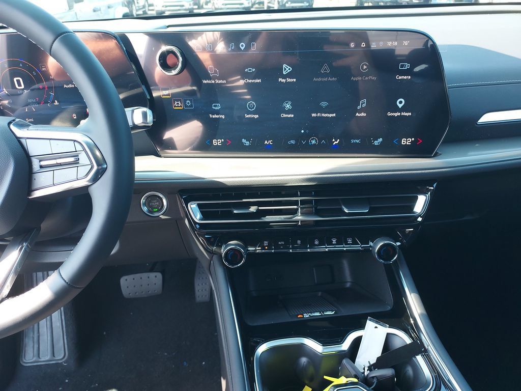 New 2027 Chevrolet Traverse LT w/ LPO, Floor Liner Package FWD image 20