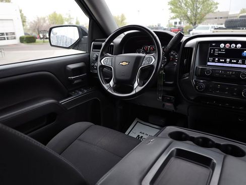 Used 2018 Chevrolet Silverado 1500 LT image 19