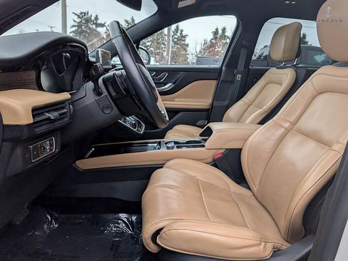 Used 2020 Lincoln Corsair Reserve w/ Equipment Group 202A image 12