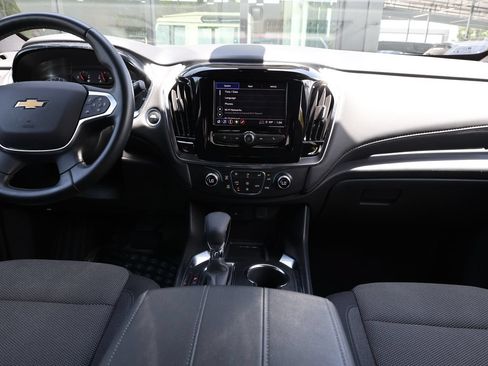 Used 2023 Chevrolet Traverse LT FWD image 23