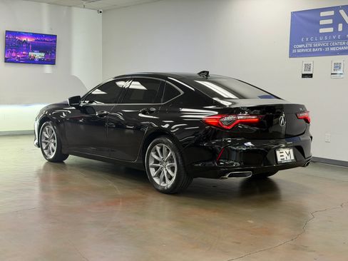Used 2023 Acura TLX FWD image 9