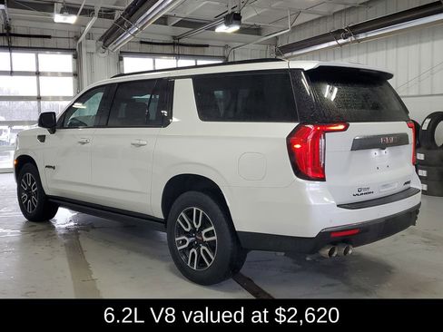 Used 2024 GMC Yukon XL AT4 w/ AT4 Premium Package image 5