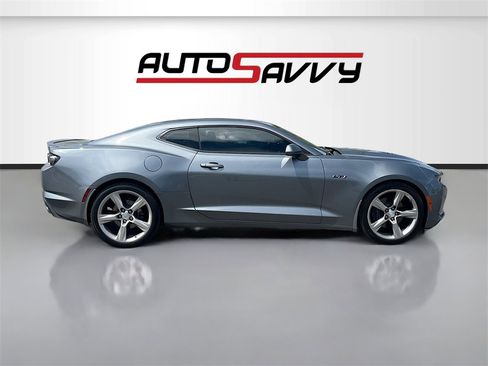Used 2021 Chevrolet Camaro LT w/ RS Package image 7