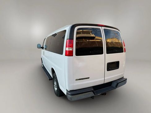 Used 2018 Chevrolet Express 3500 LT w/ LT Preferred Equipment Group image 7