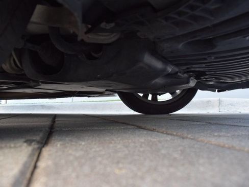 Used 2014 Mercedes-Benz E 350 Sedan image 93