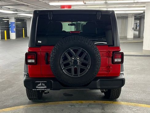 Used 2021 Jeep Wrangler Unlimited Sport image 27