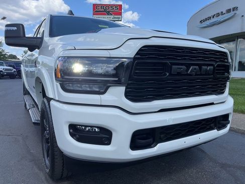 Used 2024 RAM 2500 Limited AWD/4WD image 70