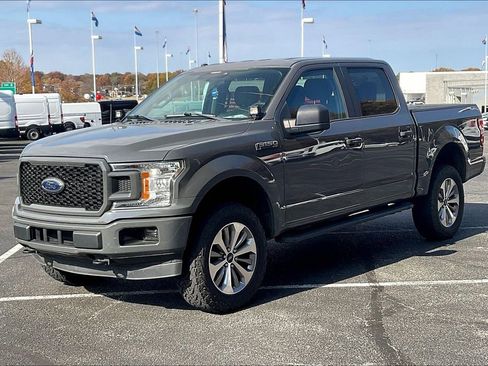 Used 2018 Ford F150 XL w/ Equipment Group 101A Mid image 2
