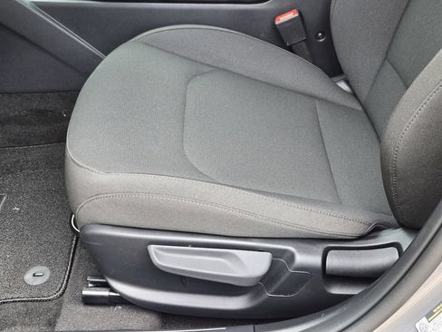 New 2026 Kia K4 FWD image 17
