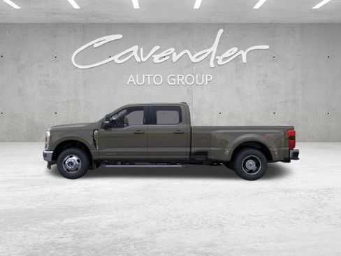 New 2026 Ford F350 XLT w/ XLT Premium Package AWD/4WD image 4