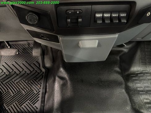 Used 2015 Ford F350 XL RWD image 28