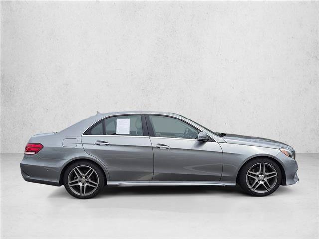 Used 2015 Mercedes-Benz E 400 Sedan image 4