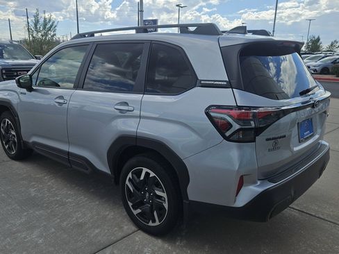 Used 2025 Subaru Forester Limited AWD/4WD image 24