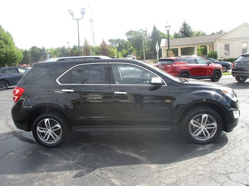 Used 2017 Chevrolet Equinox Premier w/ Enhanced Convenience Package AWD/4WD image 4