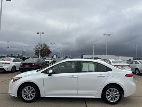 Certified 2024 Toyota Corolla LE image 5