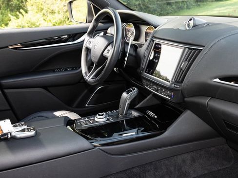 Used 2021 Maserati Levante GranSport AWD/4WD image 65