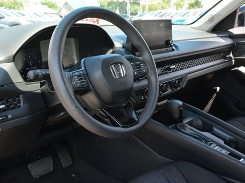 Used 2025 Honda Accord SE image 8