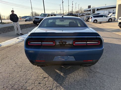 Used 2022 Dodge Challenger R/T image 5