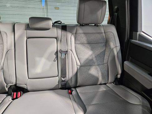 Used 2025 Toyota Tundra Limited AWD/4WD image 14